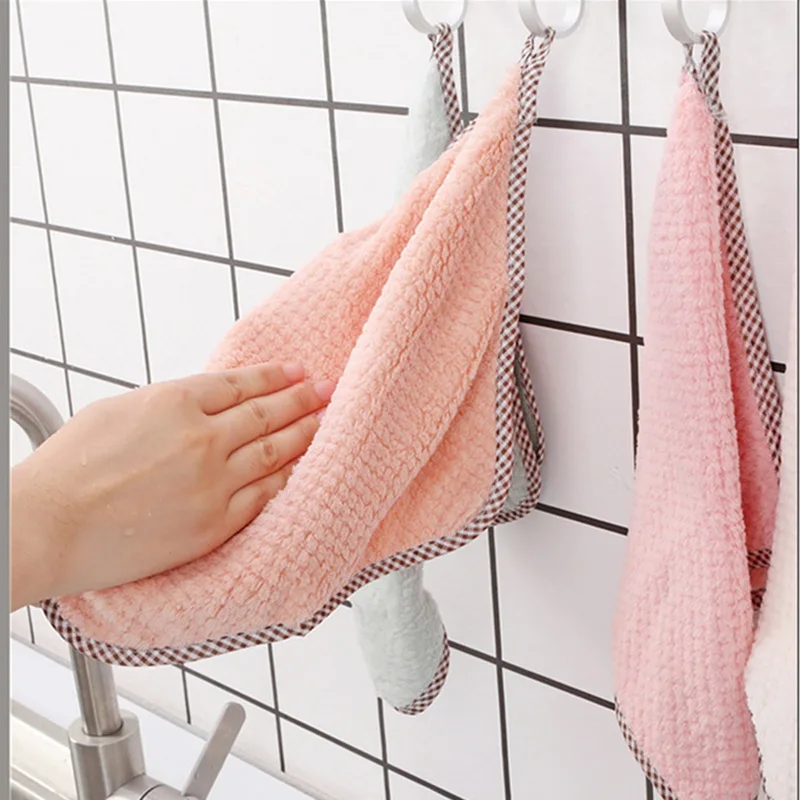 New In Nonstick Oil Coral Velvet Hanging Hand Towels Kitchen Dishclout  Household Merchandises Free Shipping Items Dropshiping
