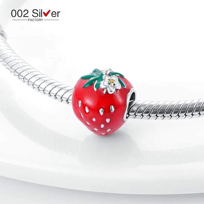 Рисунок 2 - Серебряные подвески из красной серии