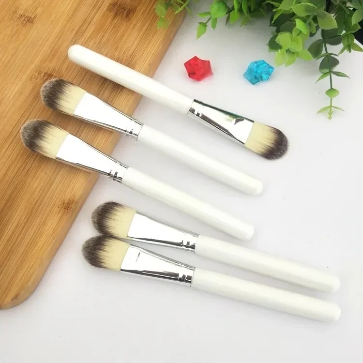 Wooden handle mask brush Wet powder blush loose powder foundation brush beauty makeup tool
