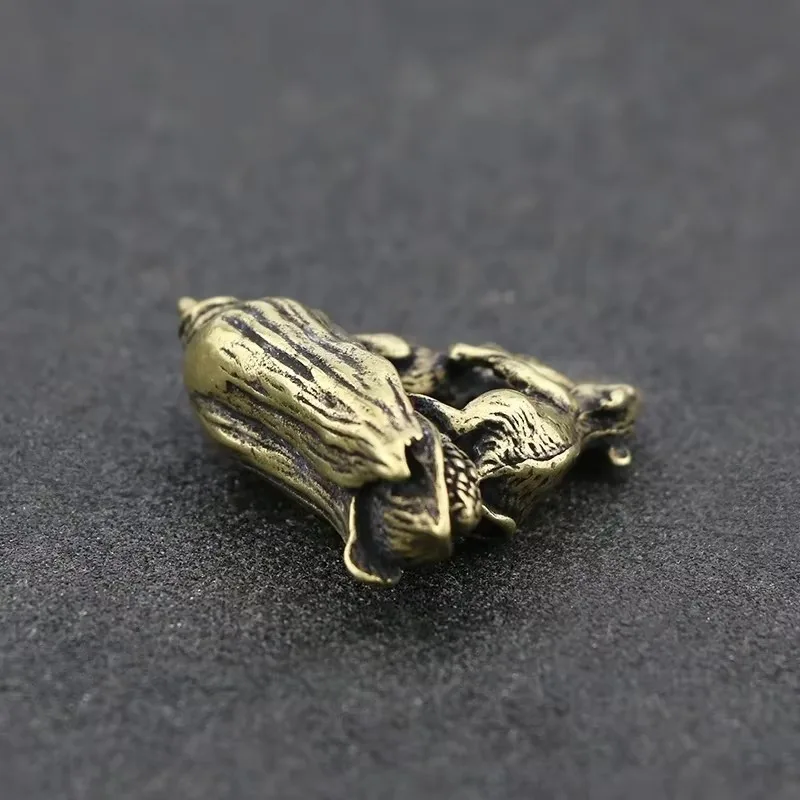 Retro Mouse Corn Brass Micro Carving Ornament Creative Metal Wealth Attraction Mouse Desktop Tea Pet Craft Home Decor Ornament