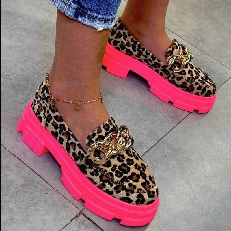 Leopard Women Shoes Metal Chain Spell Color Designer Shoes Fashion Platform Loafers New Size 43 Casual Lazy Sneakers Zapatillas