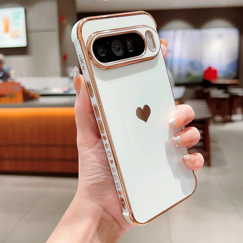 Shockproof Luxury Love Heart Silicone Soft TPU Case with Electroplate Bumper