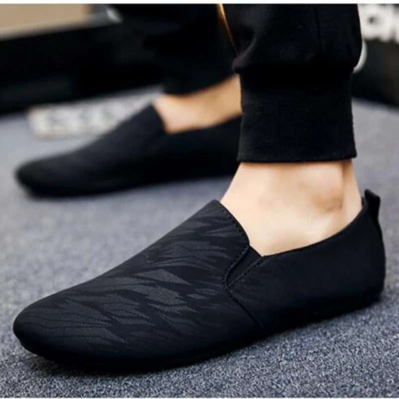 

XIHAHA Fashion Summer Mesh Shoes Men's Casual Light Breathable Trend Soft Sole Mesh Single Shoes for Men Doug Shoes