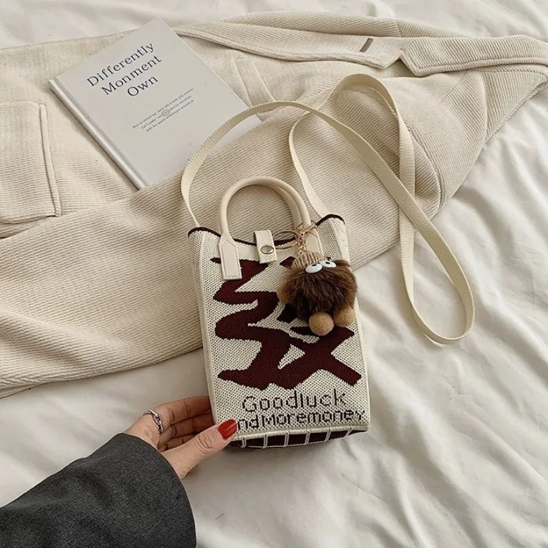 Kawaii Shoulder Bag Mini Knitted Mobile Phone Bag Korean Version Versatile Small Portable Change Bag Messenger Womens