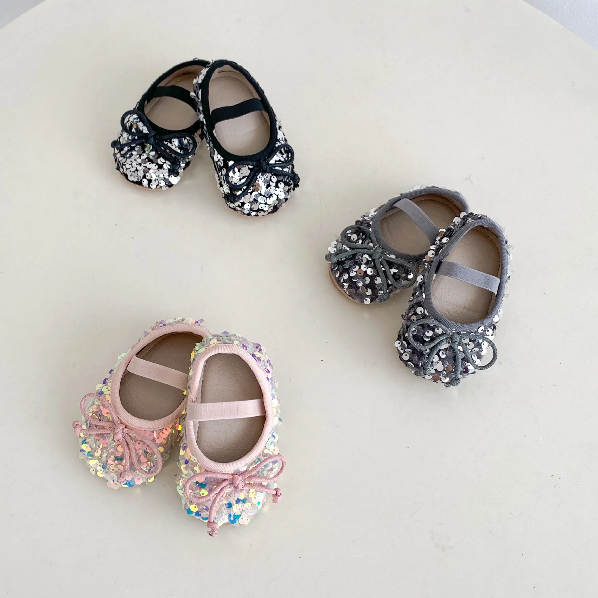 Baby Shoes Spring and Autumn New Fashion Sequin Shoes Girls 0-2 Years Soft Soled Baby Princess Sweet Walking