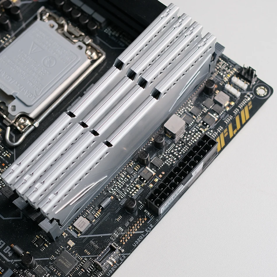 ENVINDA メモリア RAM DDR4 16 ギガバイト 8 ギガバイト 3200MHz
