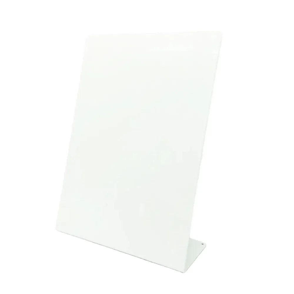 WHITE L