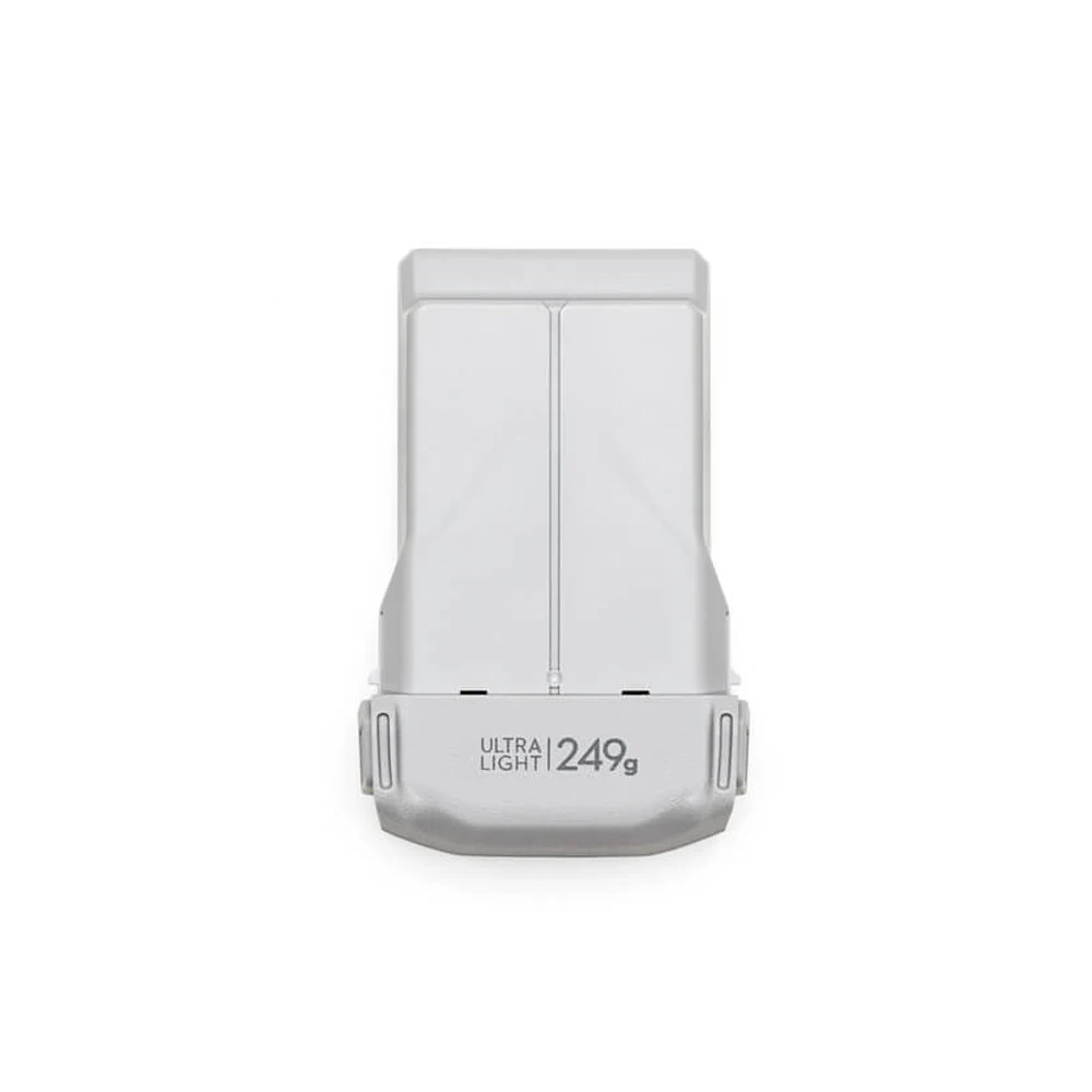 Batterie de vol intelligente DJI Mini série 3 – 2453mAh, insérée dans un drone Mini 3 Pro, prête au décollage.