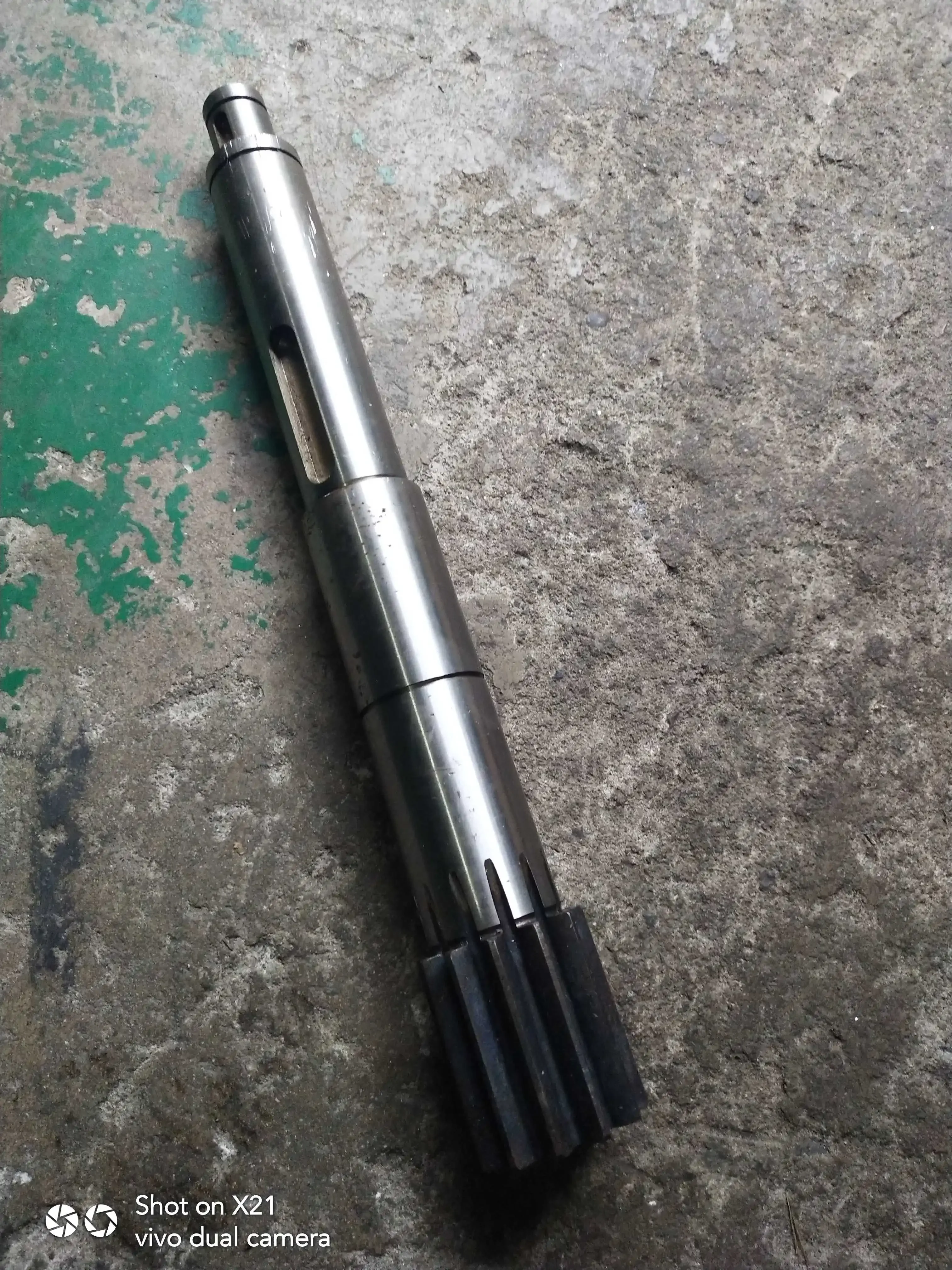 

CWA6185/CWA61100 Lathe Gear Shaft 6024 Long L315/Z12/M3.25
