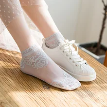 

5 Pairs New Women's Socks Leaves Lace Invisible Socks Thin Ladies Lace Boat Socks Hollow Non-slip Shallow Socks For Women