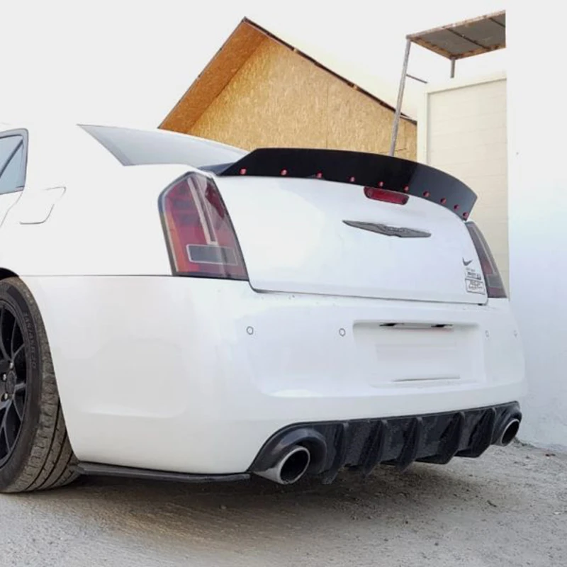 크라이슬러 300C 300 SRT 2015-2023 리어 디퓨저 범퍼 립 바디 키트 부트 브래킷 스포일러 자동차 스타일링 가드 프로텍터 커버