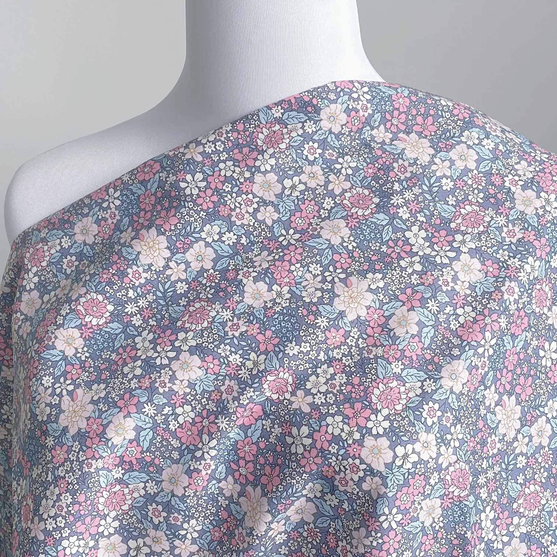 Capel floral cotton poplin fabric 40S Original design fabric digital printing for sewing cloth dresses skirt kids designer