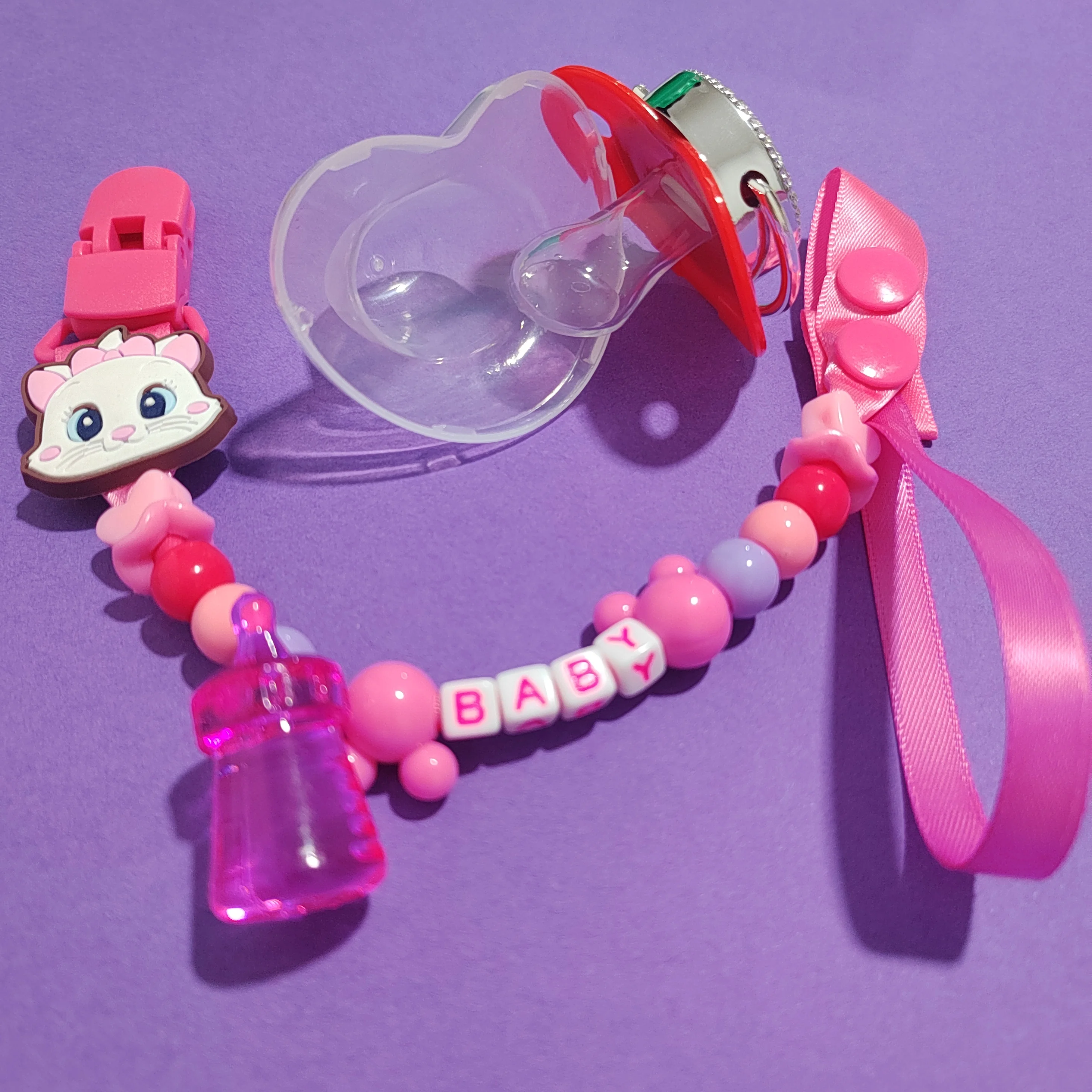 Attache tétine personnalisée silicone Marie disney