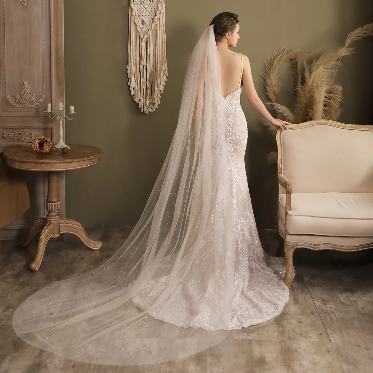 

V825 Exquisite Wedding Brides Handmade Veil One-Layer Tulle Gilding White Long Cathedral Brides to be Headdress Veil