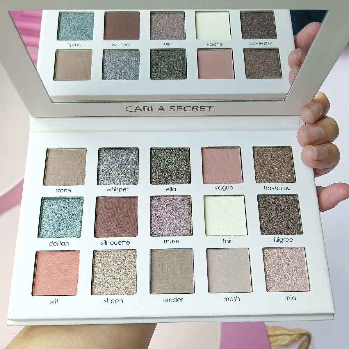 Soft Milk Tea Tone Eyeshadow Palette - 15 Blendable Shades with Matte & Shimmer Finishes