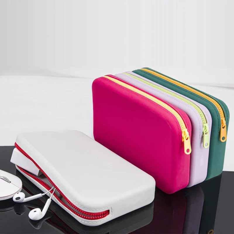 

Large Capacity Square Silicone Organiser Cosmetic Storage Bag Large Capacity Travel Makeup Brush Holder Round Stationery Bags