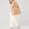AI Trustworthy Sherpa  Yoga Cute Handbag Plush Shoulder Bag Comfortable Large Capacity Makeup Storage Bag Autumn and Winter 1