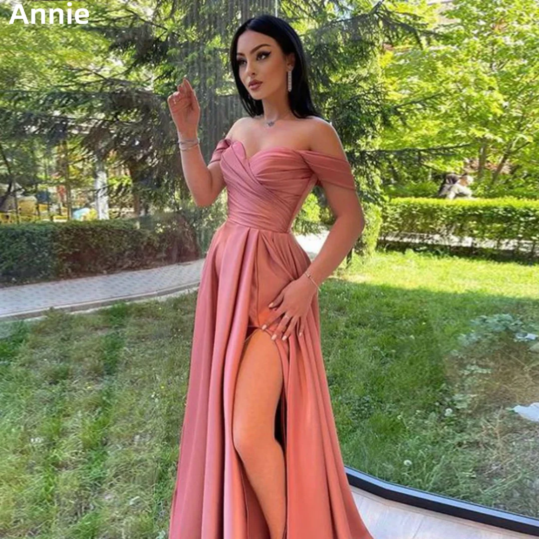 

Annie Strapless Pleats ثوب الكرة Luxurious Side Slits Prom Dressess 2023 Light Pink Prom Dress Custom Evening Dress