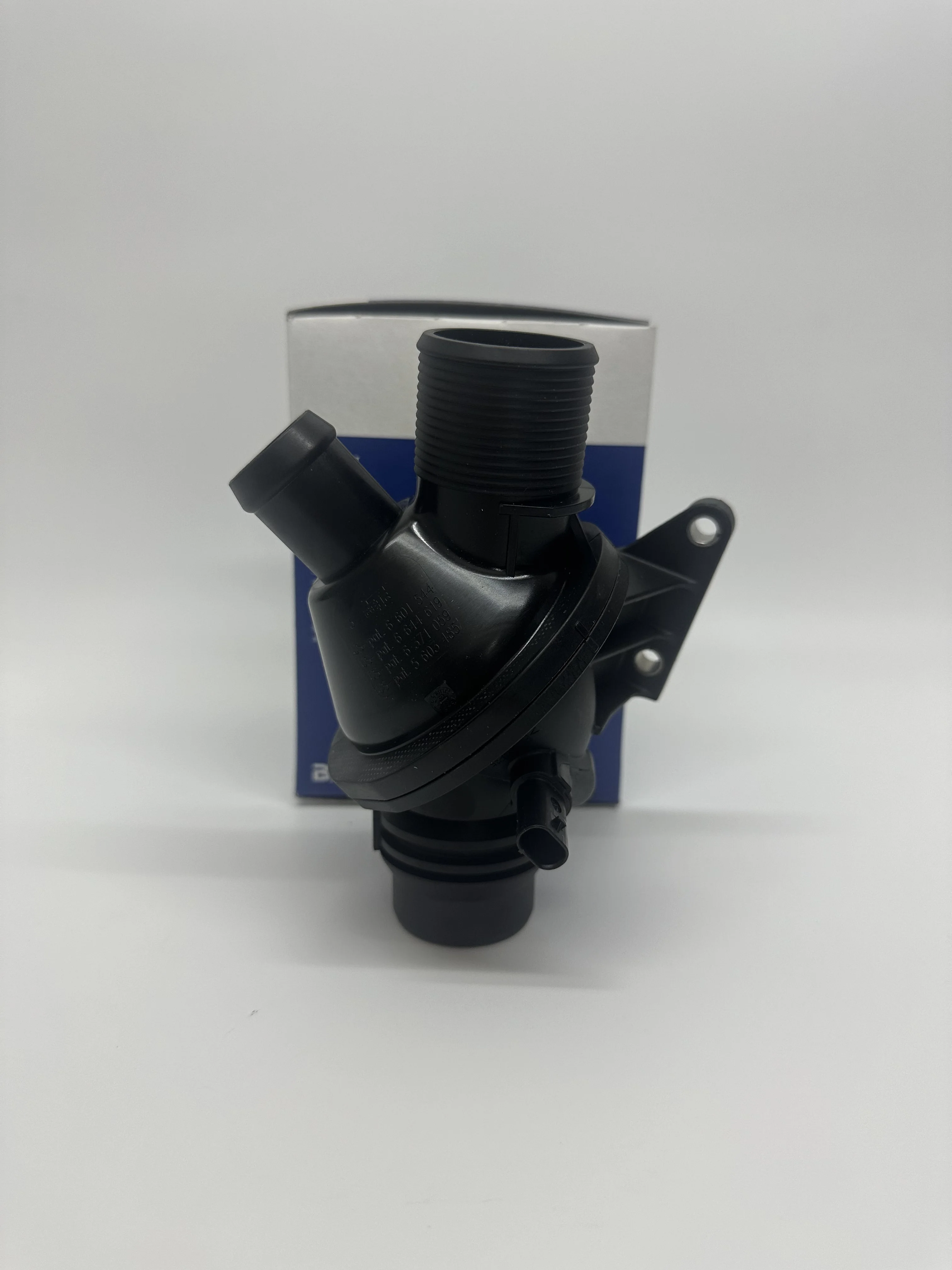 11538635689,11538648791 are new to the BMW 320,328, E84, F10, F30, F33,1x, x3, X5 Thermostat Assembly