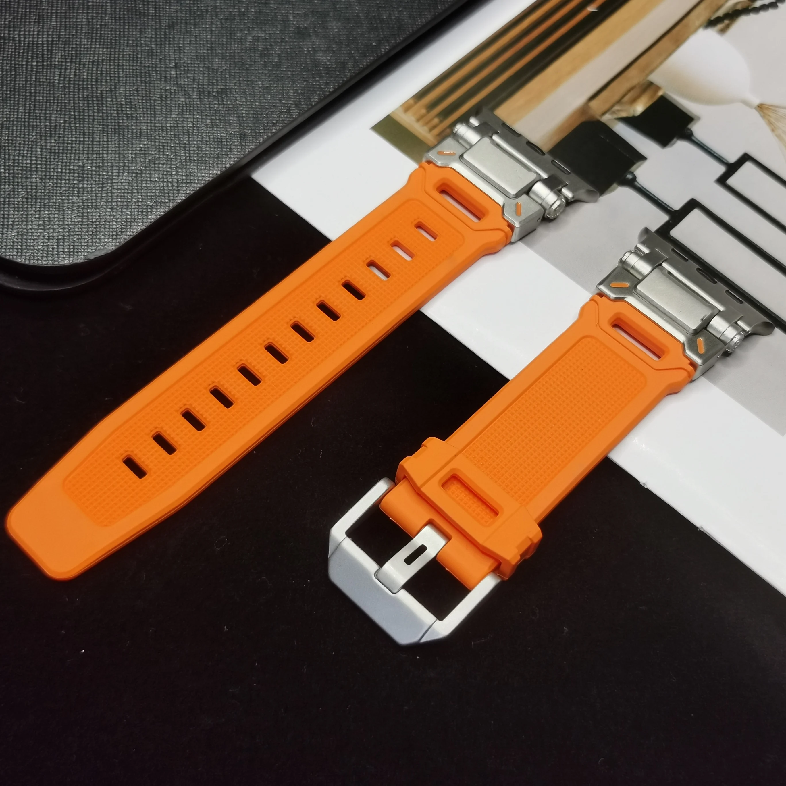 

Steel+Silicone Strap for Apple Watch ultra 2 49mm Series 9 8 7 41mm 45mm Sport Band for iWatch 6 5 4 se 44 42mm 38 40mm Bracelet
