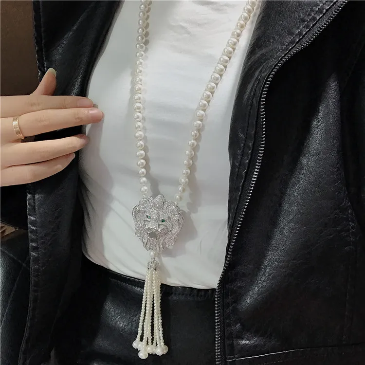 ZI YOU women's fashion jewelry micro inlaid zircon lion accessories freshwater pearl necklace tassel pendant long sweater chain