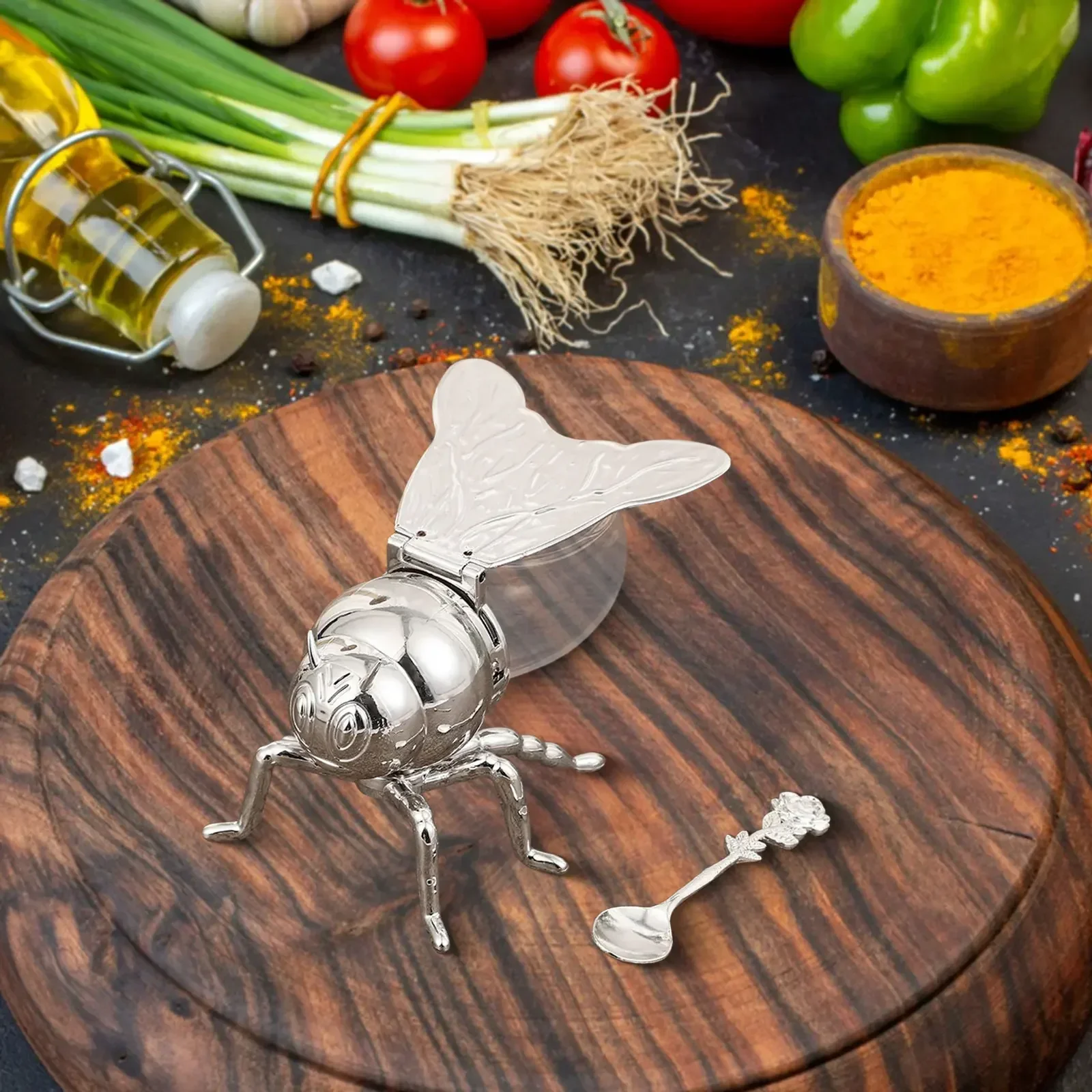 Creative cartoon Bee Shaped Seasoning Jar Honey Pot with Spoon for Kitchen Decor Festive Parties condiments oil Storage Holder