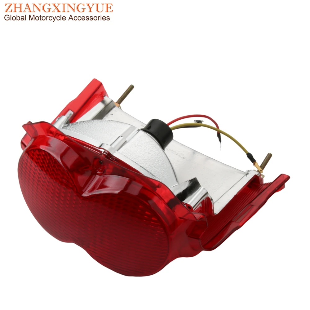 Feu Arrière Vicma Pour Scooter MBK 50 Ovetto 2T 1997 à 2006 7554 / 5AD -H4710-00 - Auto