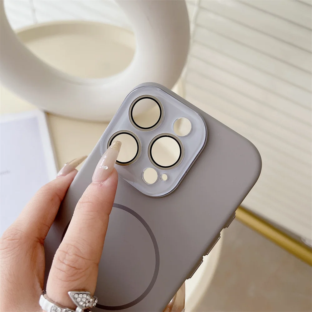 Premium Glass Lens Protector with Shock-Resistant Matte Finish for Wireless Charging Phone Case