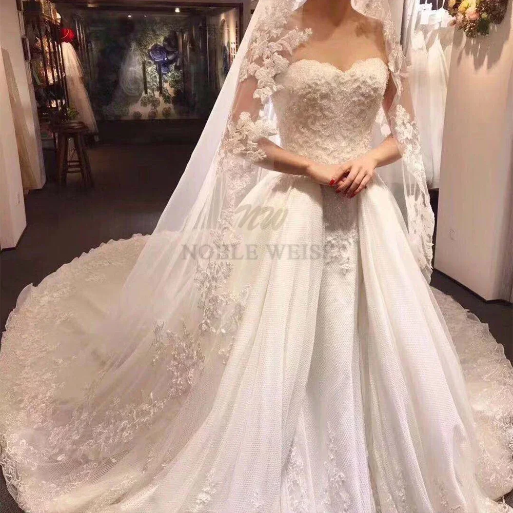 Bridal Veil Long Lace Appliques Wedding Veil Cathedral Length Luxurious Bridal Veils Bride Veil Wedding Accessories Customized bridal veil