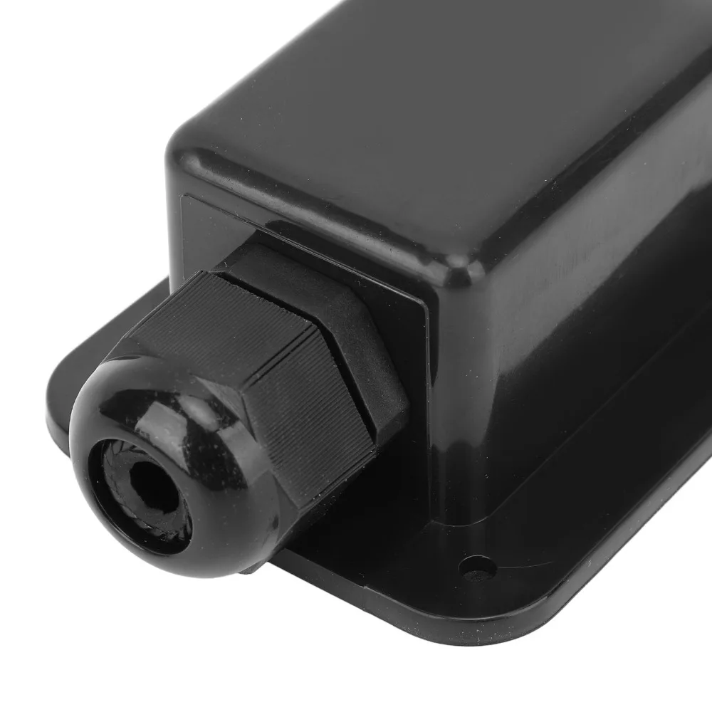 Black ABS Solar Cable Entry Gland M20x1.5 IP68 Rated