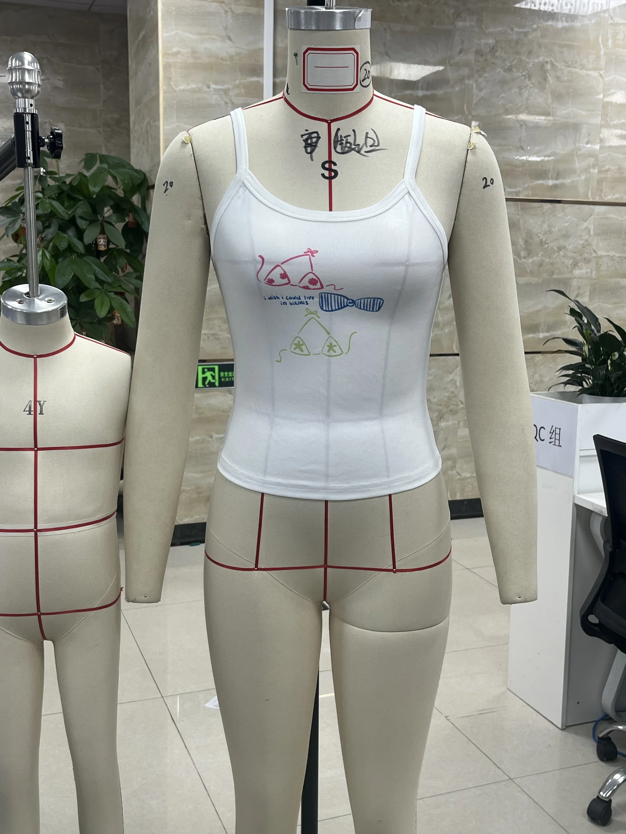 Women's Floral Spaghetti Strap Tank - Y2K Hibiscus Print Cami Top