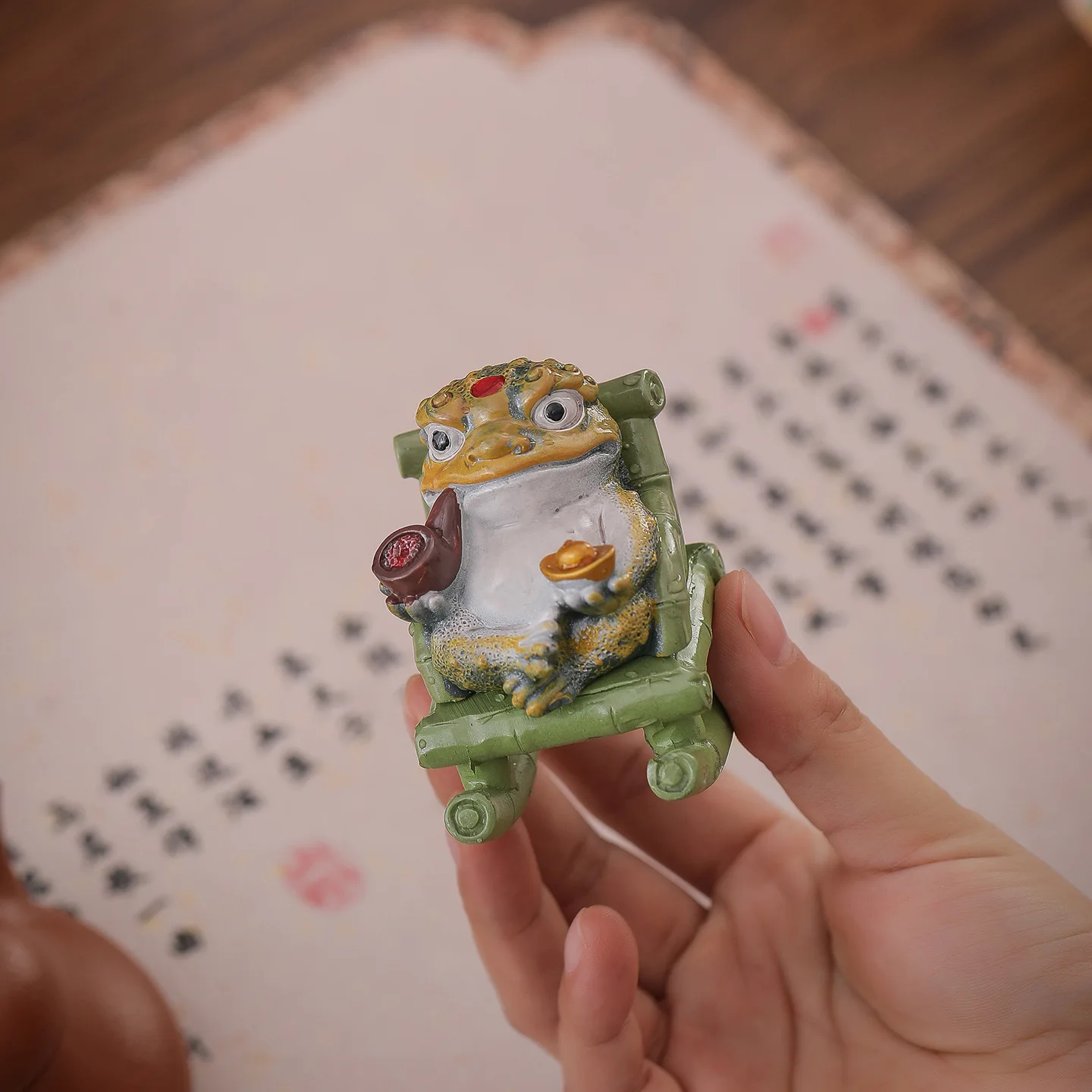 창의적인 부의 유인 장치: 황금 두꺼비 차 장식품, 열에 의해 변색됨, 데스크탑 티 테이블 장식 액세서리
