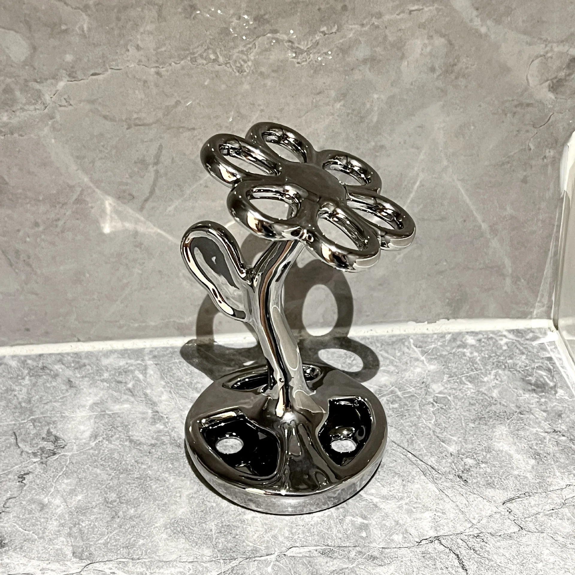 Toilet and Bathroom Creative Toothbrush Storage Rack Storage Rack for Dental Utensile Ceramic Base for Household Use
