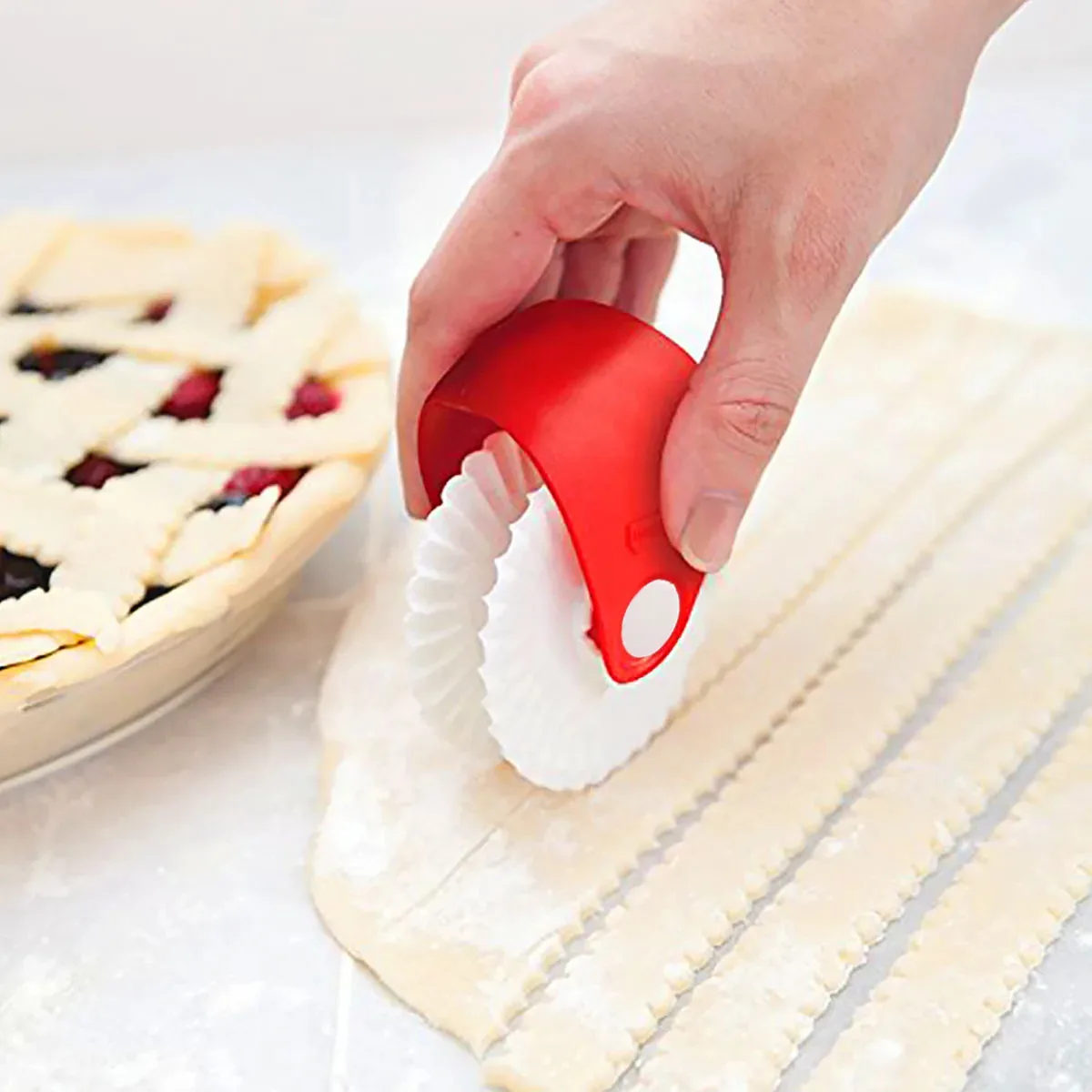 Kitchen Pizza Pastry Lattice Cutter Pastry Pie Decor Cutter Plastic Wheel Roller for Pizza Pastry Pie Crust Baking Cutter Tools