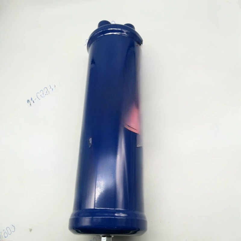 

Air conditioning oil and gas separator