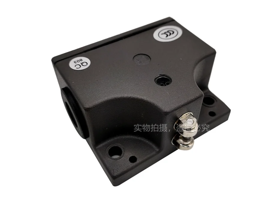 

SN02D12-502-M SN02R12-502-M SN03D12-502-M SN03R12-502-M Travel switch sensor