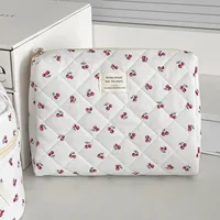 Sac de maquillage cerise, sacs à cosmétiques pour femmes, mode Portable mignon, pochette de rangement de voyage, sac à main en coton matelassé à fermeture éclair 6