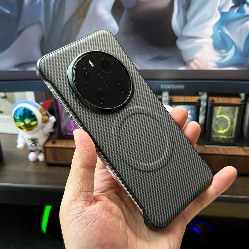 Ultra-Thin Borderless Magnetic Striped Case - Stylish Protective Shell