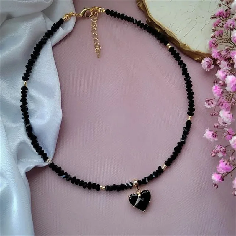 Fashion Vintage Sexy Zircon Heart Pendant Necklace For