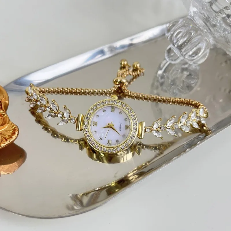 Luxury Mermaid Light Women Watch Diamond Adjustable Bracelet Quartz Movement