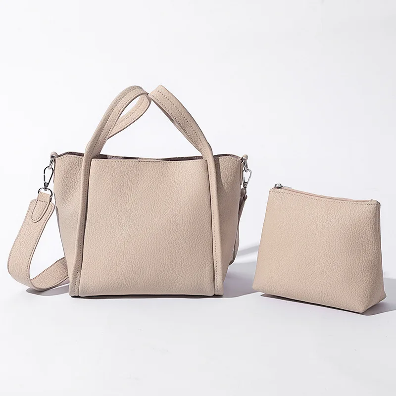 2023 Brand New Bucket Bag High-end Commuter Large-capacity Mother Package Bag Retro Wrinkle Fashion Pu Messenger Bag Female Bag