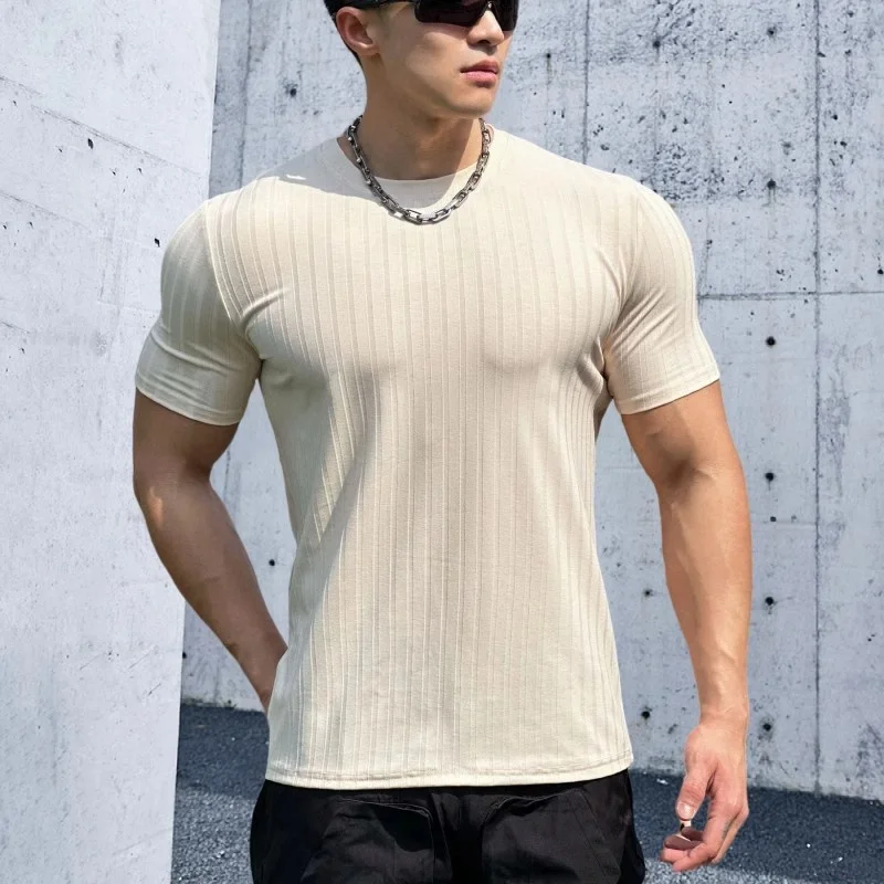 라운드 칼라 탄력 피트니스 티셔츠 여름 스포츠 반팔 티셔츠 패션 스트라이프 러닝 탑 남성 티셔츠
