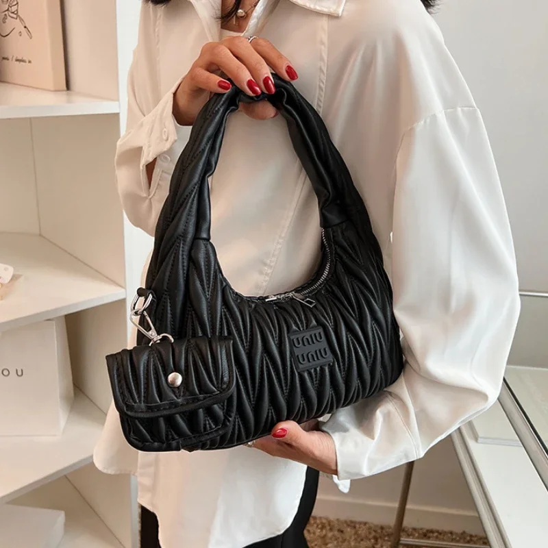 Bolsos de hombro de hilo plisado para mujer, bolso de mano para axilas, bolso portátil para viaje de ocio con monederos pequeños, bolso Hobo para mujer, nuevo