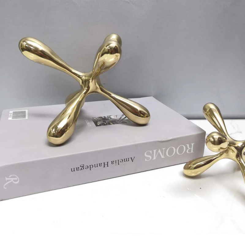 

Modern Simple Creative Metal Copper Ornaments Handmade Crafts Ornament Art Crafts Figurine Office Decor Home Decoration