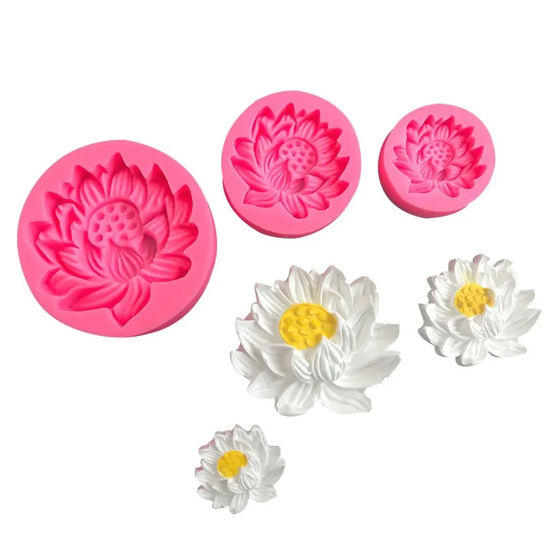 

Силиконовая форма в виде цветущего лотоса, 3 размера