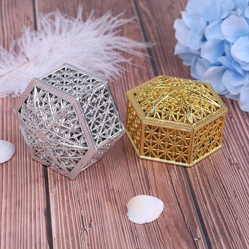 Plastic Retro Hollow Gold Foil Candy Box Chocolate Gift Treat Boxes Jewelry Storage Wedding Favor Box Party Favor Souvenir