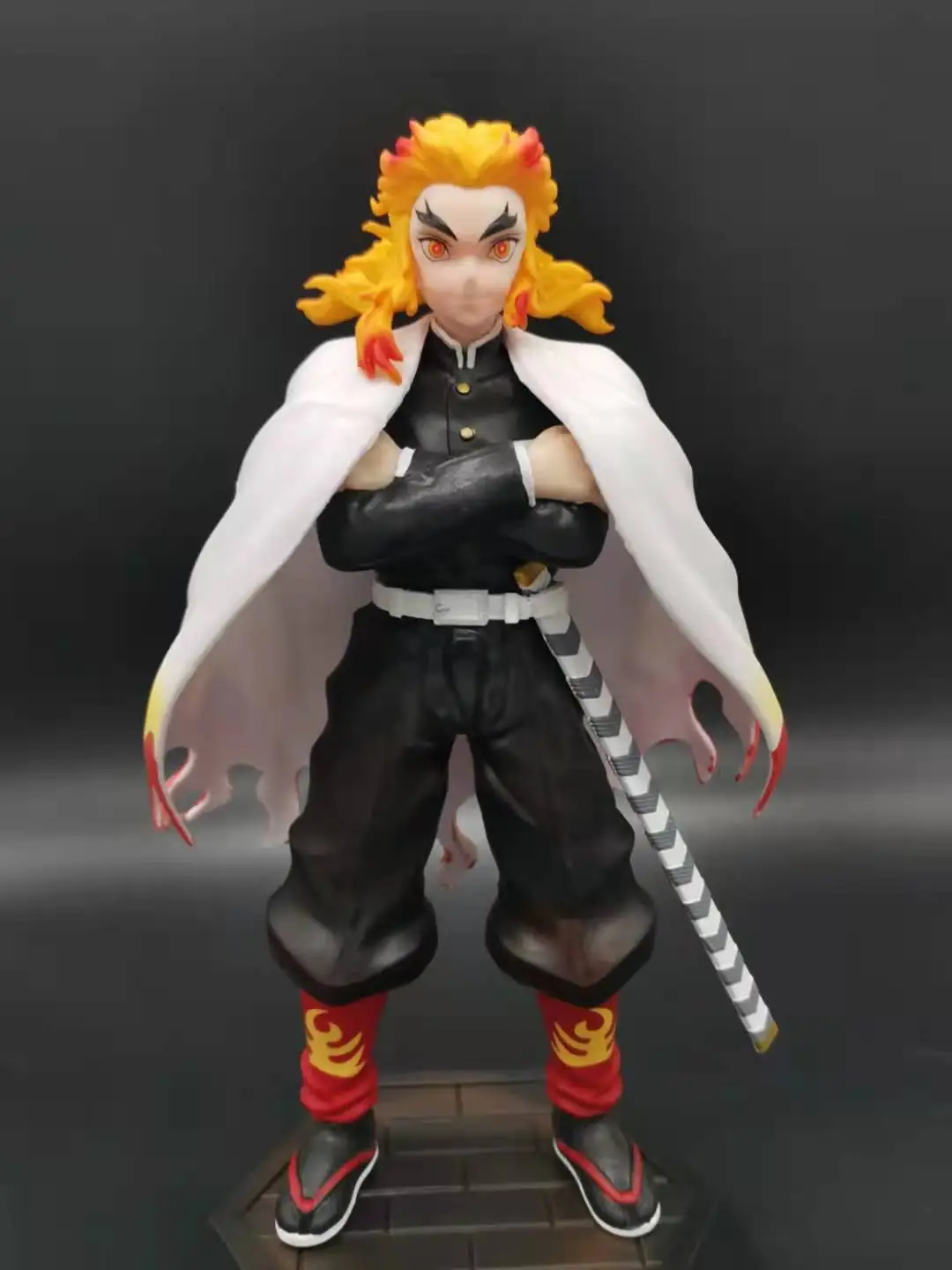 Slayer Demon, Rengoku Kyoujurou Figura,PVC Ação Figura 20cm, modelo de  modelo artesanal, figura do modelo de cena, nove pilares de ressonância,  caráter de desenho animado, figura em caixa