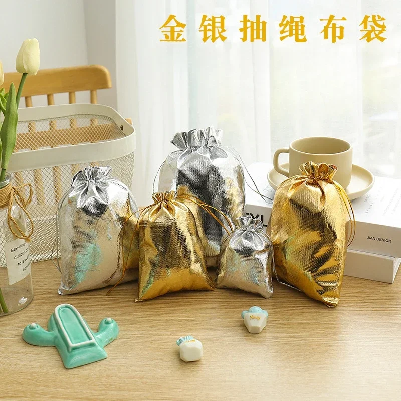 

Золотистая и серебристая тканевая сумка, сумка для ювелирных изделий, маленький пылезащитный тканевый мешок на шнурке для хранения ювелирных изделий и подарков