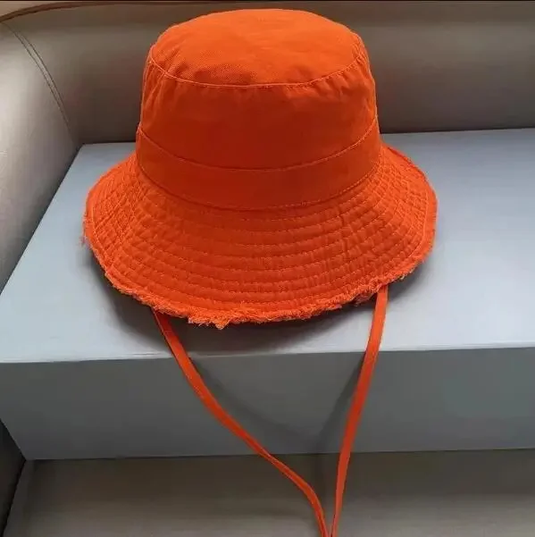 Рисунок 5 - Панама женская Солнцезащитная однотонная с надписью