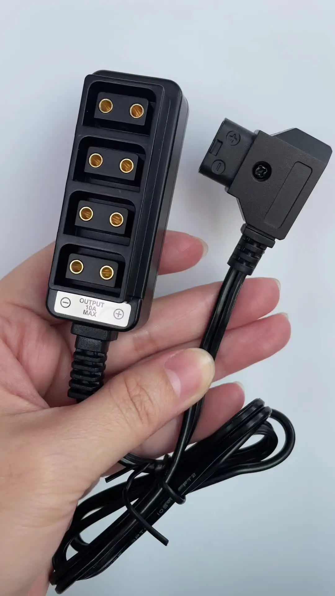 1 шт. D-Tap папа на 4-портовый P-Tap мама распределитель питания камеры четырехполосный